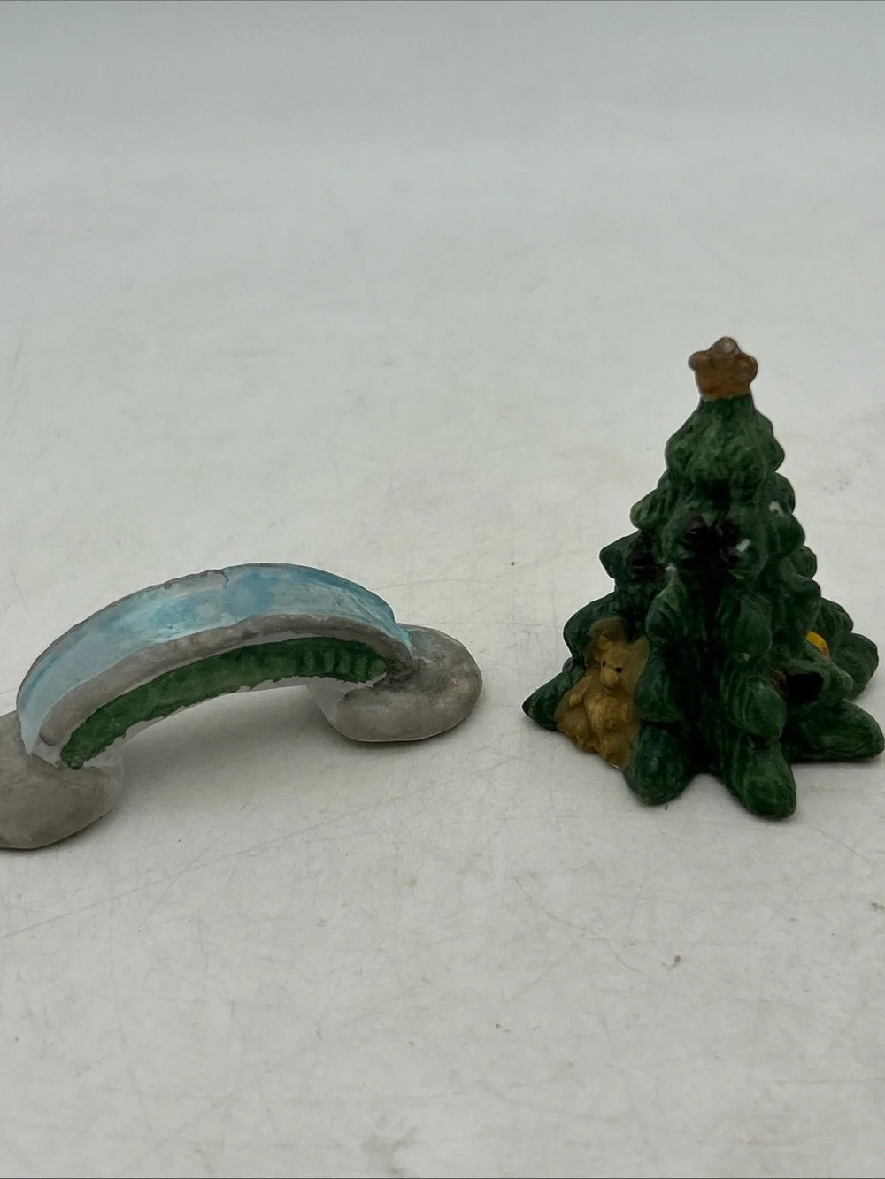 Lot Of 11 Vtg Porcelain Christmas Village Figurines (Read Desc)